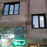 ملک مسکونی 71 متری بر خیابان ائمه اطهار
