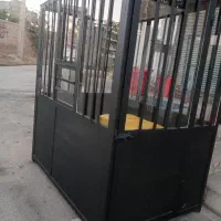 دکه فست فودی از آهن سنگین