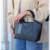 کفش امییر|کیف، کفش، کمربند|شیروان (خراسان), |دیوار