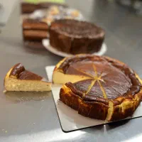 دوره جامع کیکها و چیزکیکهای کافی شاپی