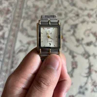 ساعت سوییسی تمیز