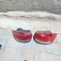 تعدادی چراغ ماشین
