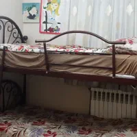 تخت دوطبقه فلزی دست‌دوم، تمیز و سالم|تخت و سرویس خواب|زنجان, |دیوار
