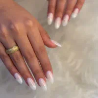 خدمات ناخن با تخفیف ویژه با مدت محدود