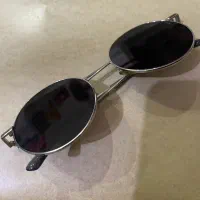 عینک گرد مناسب انواع فرم صورت|زیورآلات و اکسسوری|شیراز, قدوسی غربی|دیوار