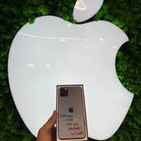 اپل iPhone 11 Pro Max با حافظهٔ ۲۵۶ گیگابایت
