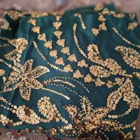 کراس و سخمه پولک و منجوق|لباس|جوانرود, |دیوار