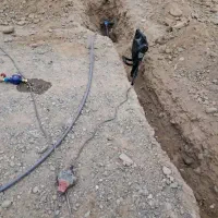 پیکور کاری انجام می‌شود جا پی دیوار خانه همه تخریب