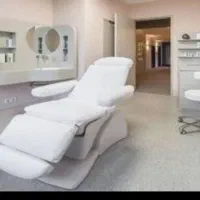 منشی و دستیار پزشک مطب زیبایی