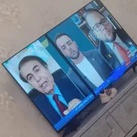 تلویزون ۵۰ اینچ اسنوا