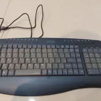 کیبورد سیمدار