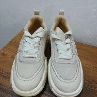 کتونی|کیف، کفش، کمربند|رشت, پل تالشان|دیوار