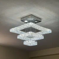 لوستر الماس.کهکشانی مربع سه طرف کریستال.AC light|لوستر و چراغ آویز|تهران, سنگلج (شاپور)|دیوار