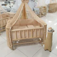 تخت کنار مادر پرنسس