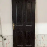 درب چوبی ساختمان  سالم  همراه با چهار چوب آهنی|مصالح و تجهیزات ساختمان|سبزوار, توحیدشهر|دیوار