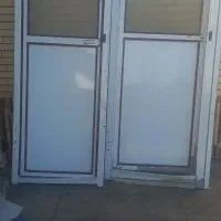 درب سرویس بهداشتی