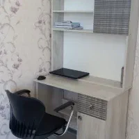 تخت و میز تحریر نو|تخت و سرویس خواب|شیراز, درکی|دیوار