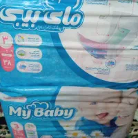 دو عدد پوشک سایز ۳