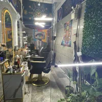 دکور آرایشگاه مردانه سرشور ترولی آینه