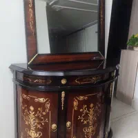 کنسول و آینه