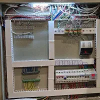 برقکاری سه فاز و تک فاز خرده کاری برق اسرع وقت|خدمات پیشه و مهارت|رشت, انصاری|دیوار