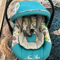 کریر نوزادی آکبند