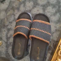 یک جفت دمپایی دست بافت نخ محکم خوشرنگ