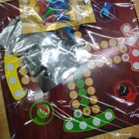 بازی شطرنج و منچ|اسباب‌‌بازی|شیراز, شهرک گلها|دیوار