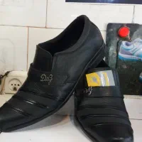 کفش برمودا|کیف، کفش، کمربند|اصفهان, شاهد|دیوار