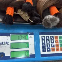 خریدار موهای خام و رنگ شده