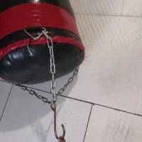 کیسه بوکس کاملا نو اصلا استفاده نشده|تجهیزات ورزشی|مراغه, |دیوار