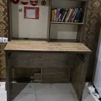 میز تحریر و کامپیوتر در حد نو