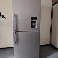 یخچال و فریزر اسنوا