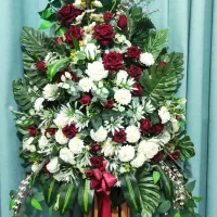 تاج گل مصنوعی