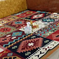 تخت سنتی رستوران
