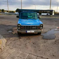 نیسان وانت مدل ۸۳