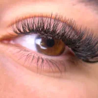 اکستنشن مژه و لیفت و لمینت مژه و ابرو