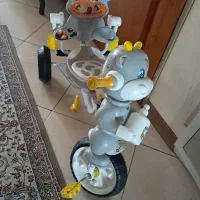 سه چرخ عروسکی در حد نو|اسباب و اثاث بچه|بومهن, |دیوار