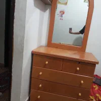 میزآرایشی آینه دار