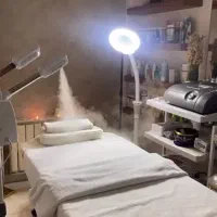 اجاره اتاق ۱۰ متری در سالن زیبایی لوکس