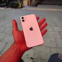 اپل iPhone 11 با حافظهٔ ۱۲۸ گیگابایت