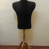 مانکن ویترینی حرفه ای با پایه