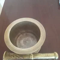 هاونگ قدیمی زرد