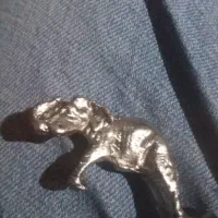 دوعدد مجسمه