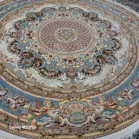 فرش گرد بهمراه قالیچه هاش  هزارودویست شانه تافته