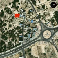 زمین پشت تالار