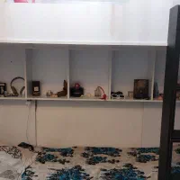 تخت دو طبقه در حد نو و میز تلویزیون|تخت و سرویس خواب|مشکین‌دشت, |دیوار