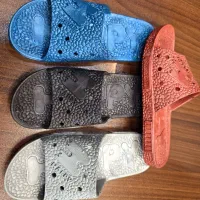 تولید کلیه دمپایی و فروش بصورت کلی وجزیی|عمده‌فروشی|مشهد, انقلاب|دیوار