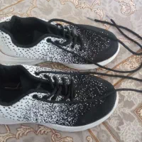 کتونی خارجی به قیمته حراجی