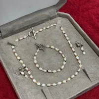 ۷ مدل سرویس مروارید طبیعی پرورشی